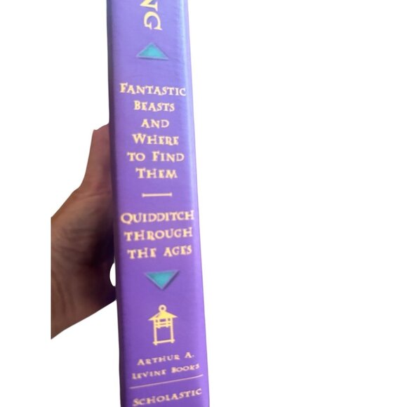 Harry Potter boxed collection Fantastic beasts and quidditch thru the ages - Picture 2 of 12